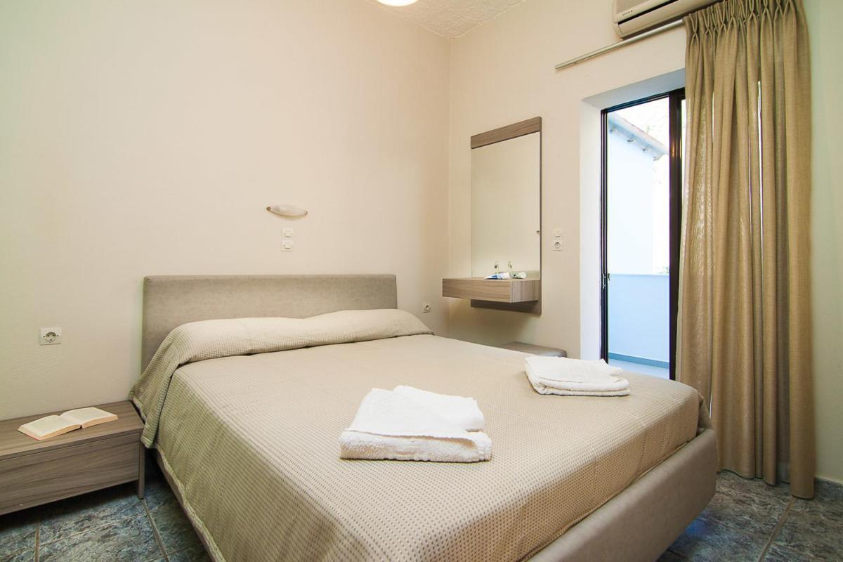 Skinos Apartments Plakiász Szoba fotó